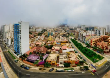 Radiografía de la Economía Peruana 2026-2029: Crecimiento Sostenido, Motores Mineros y Desafíos Fiscales en el Nuevo Informe del MEF